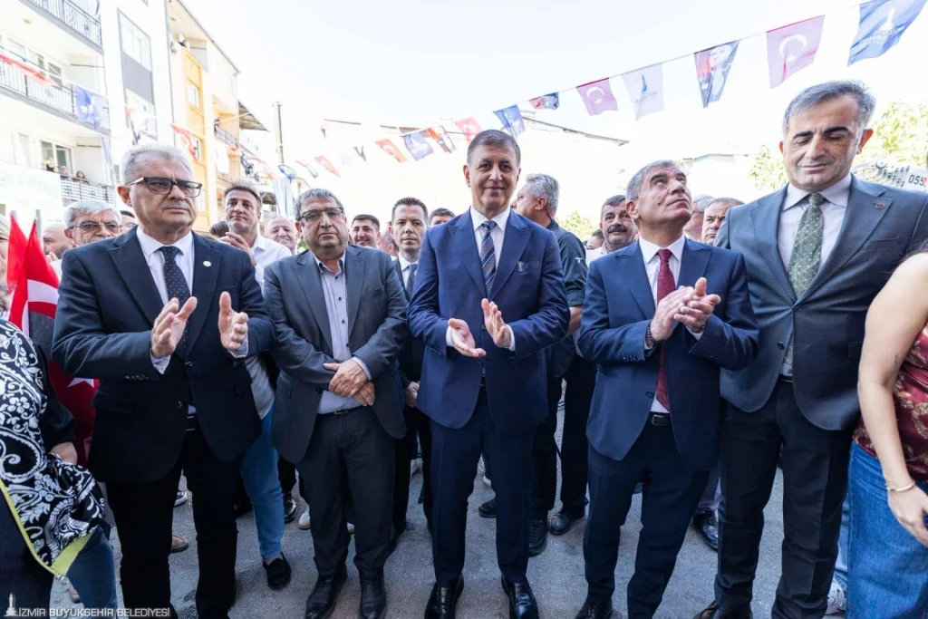 İZMAR 25’inci şubesini Buca Gediz’de açtı 2 İZMAR 25’inci şubesini Buca Gediz’de açtı