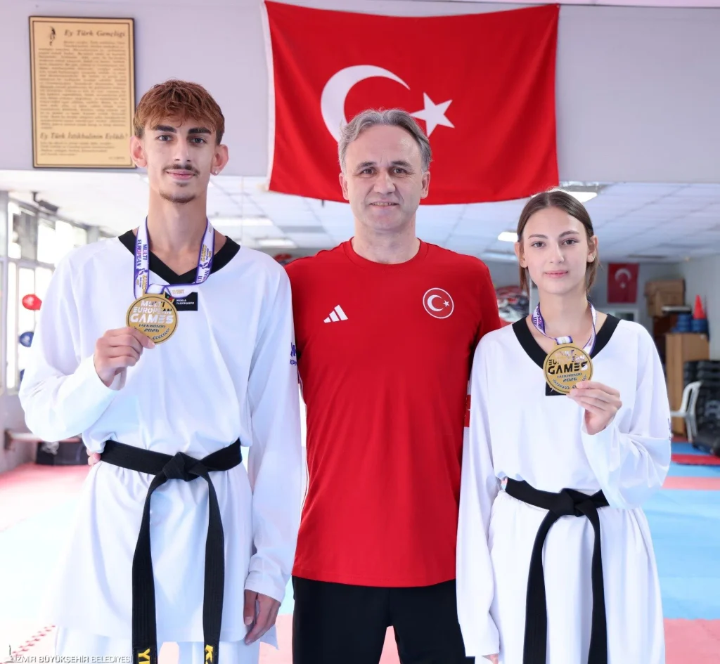 İzmir'in "Altın Kardeşler"inden Sırbistan'da çifte zafer