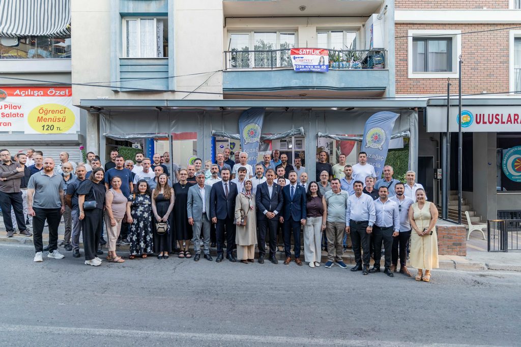 Başkan Tugay Buca'da gençlerle: Yatırım müjdelerini sıraladı