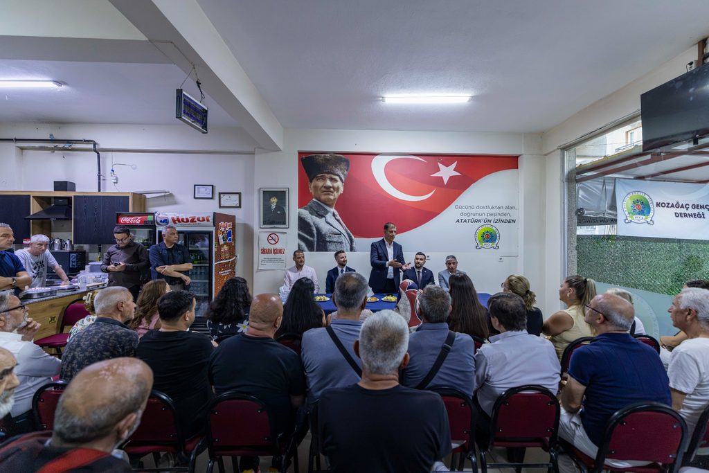 Başkan Tugay Buca'da gençlerle: Yatırım müjdelerini sıraladı