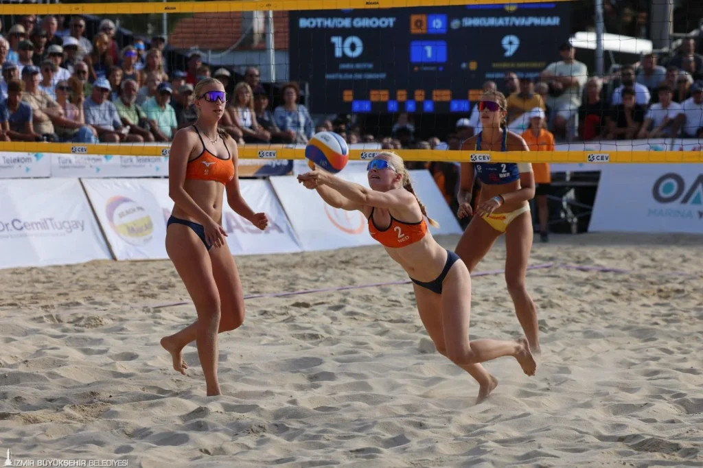 Foça'da 4 gün süren voleybol fırtınası sona erdi