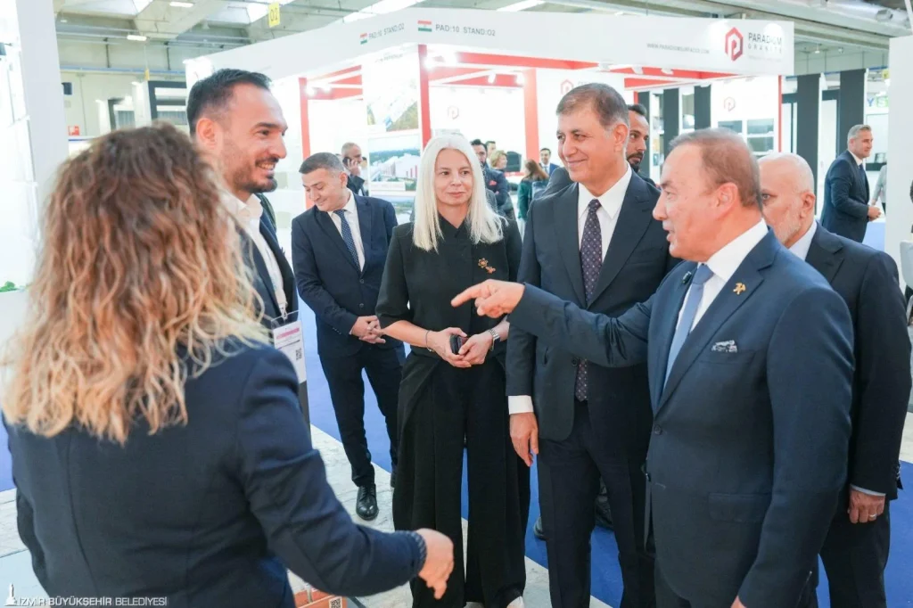 Başkan Tugay İtalya'da küresel mermer zirvesinde: Marble İzmir için sektör temsilcileriyle buluştu
