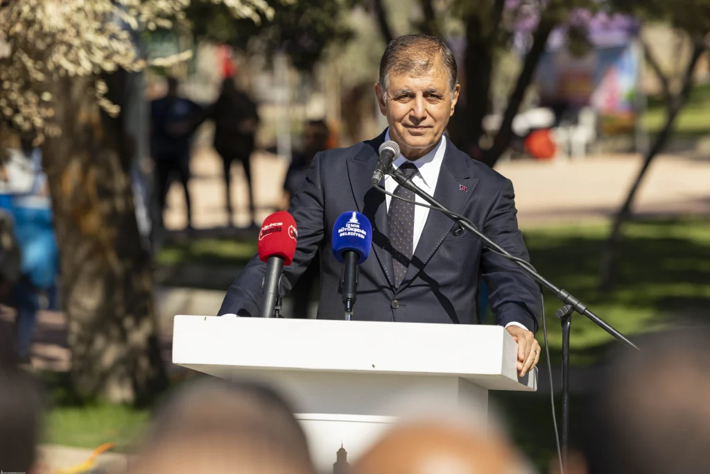 Buca’nın yeni yaşam alanı kapılarını açtı: Buca Halk Parkı hizmete girdi! 5 Buca’nın yeni yaşam alanı kapılarını açtı: Buca Halk Parkı hizmete girdi!
