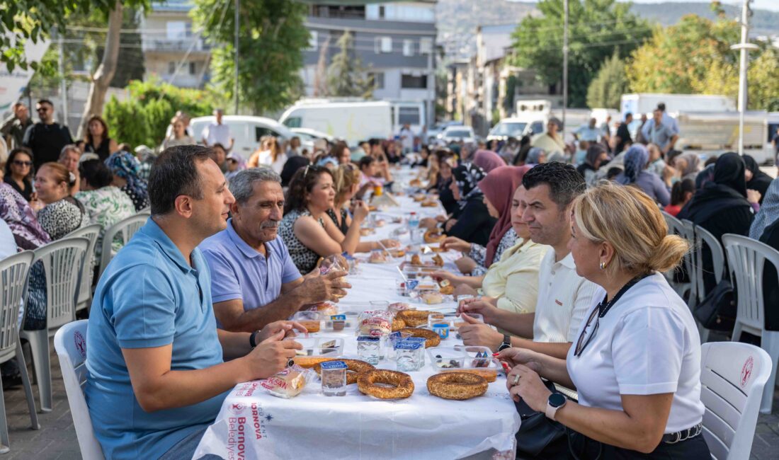 Bornova Belediyesi’nin geleneksel hale getirdiği Menemen Şenliği’nin finali Altındağ Kent