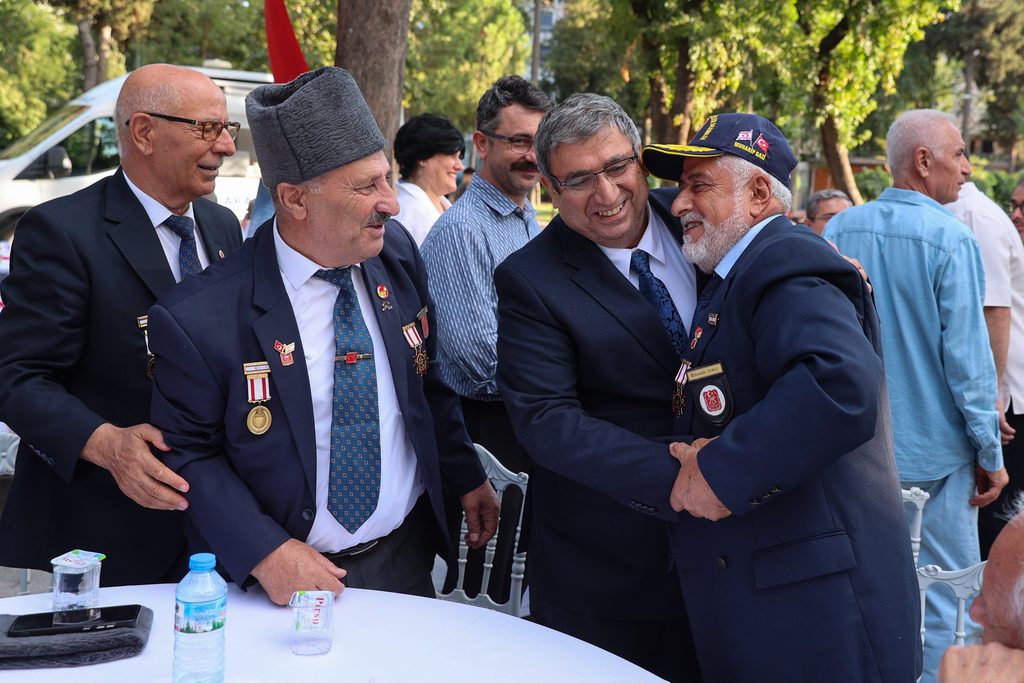 Buca’da gazilere duygu dolu vefa 1 Buca’da gazilere duygu dolu vefa