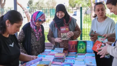 Buca Belediyesi’nin düzenlediği “Kitap Değişim Günleri” kapsamında bugüne kadar 35