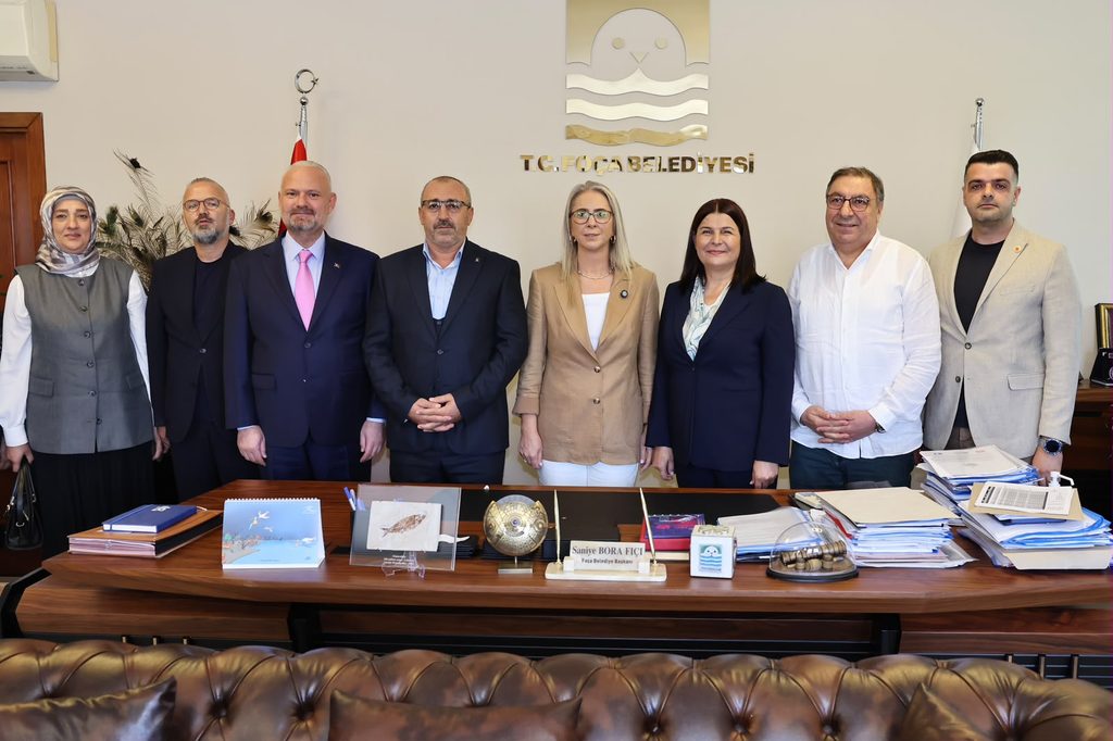 AK Partili Çankırı'dan Fıçı'ya tebrik ziyareti 1 AK Partili Çankırı'dan Fıçı'ya tebrik ziyareti