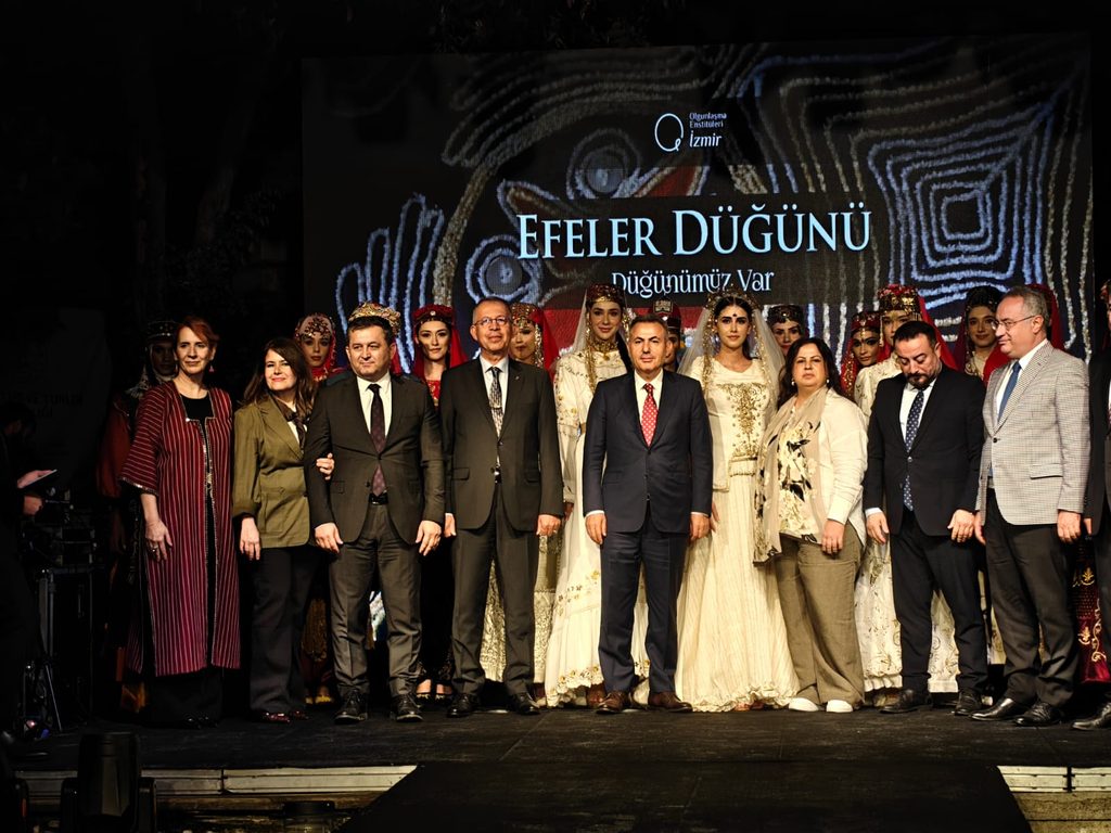 İzmir Valisi Süleyman Elban'dan "Efeler Düğünü" ile tarihi çağrı: "Gelin Efe düğünüyle evlenin"