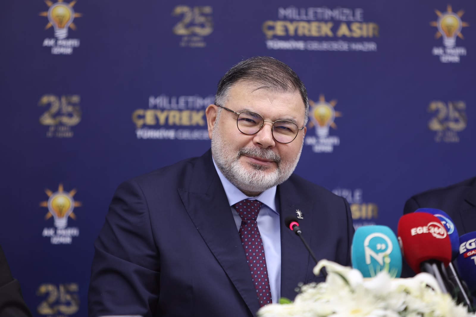 "İzmir'in mayasında spor, hamurunda gençlik var!" AK Parti İzmir İl Başkanı Bilal Saygılı'dan gençlik mesajları!