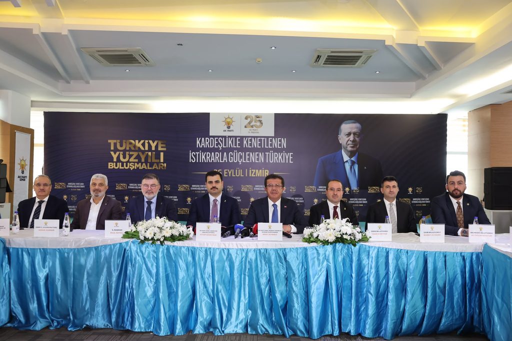 Eyyüp Kadir İnan'dan İzmir'de 2028 çıkışı: 'Genel başkanımızı yeniden Cumhurbaşkanı seçeceğiz' 2 Eyyüp Kadir İnan'dan İzmir'de 2028 çıkışı: 'Genel başkanımızı yeniden Cumhurbaşkanı seçeceğiz'