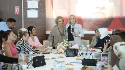 AK Parti İzmir İl Kadın Kolları, yaz döneminin ardından yeni