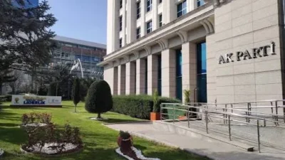 AK Parti, Genişletilmiş İl Başkanları Toplantısı'nda yerel yönetimler sahnesinde dikkat