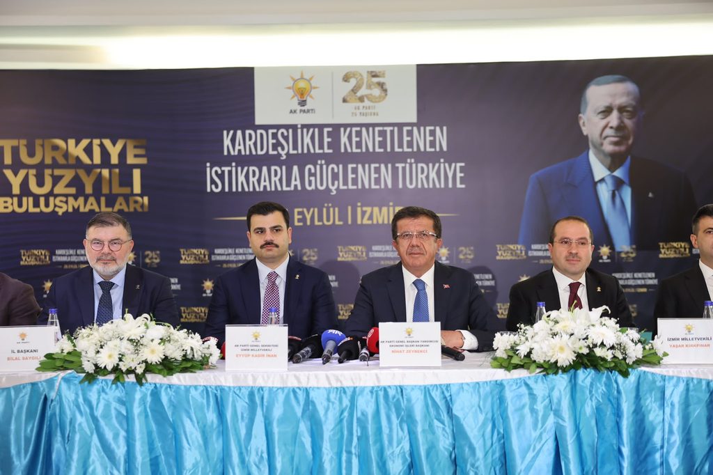 Eyyüp Kadir İnan'dan İzmir'de 2028 çıkışı: 'Genel başkanımızı yeniden Cumhurbaşkanı seçeceğiz' 1 Eyyüp Kadir İnan'dan İzmir'de 2028 çıkışı: 'Genel başkanımızı yeniden Cumhurbaşkanı seçeceğiz'