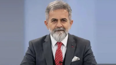 Sosyal medya hesabından "Çok önemli bir bakan Cuma günü istifa