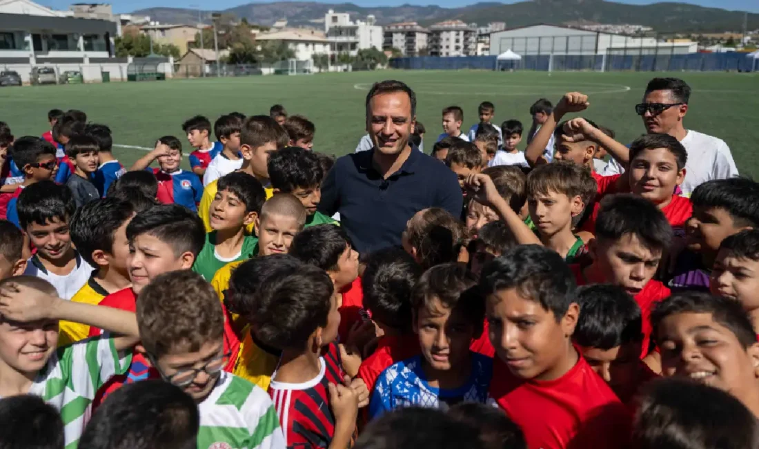 Bornova Belediyesi tarafından yenilenen Doğanlar Futbol Sahası, 9 Eylül İzmir’in