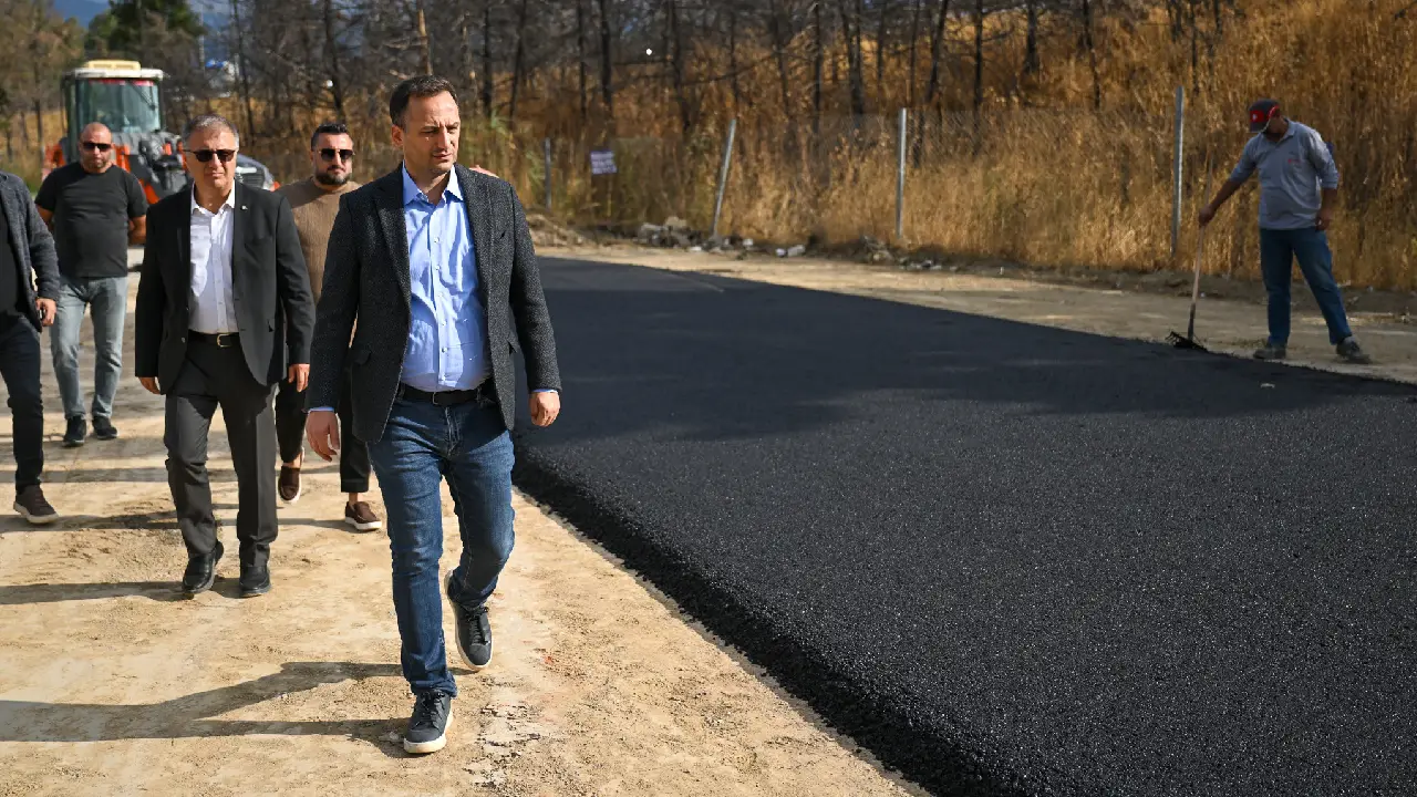 Yıllardır süren çamur ve toz çilesi bitiyor! Bornova'da söz tutuldu!