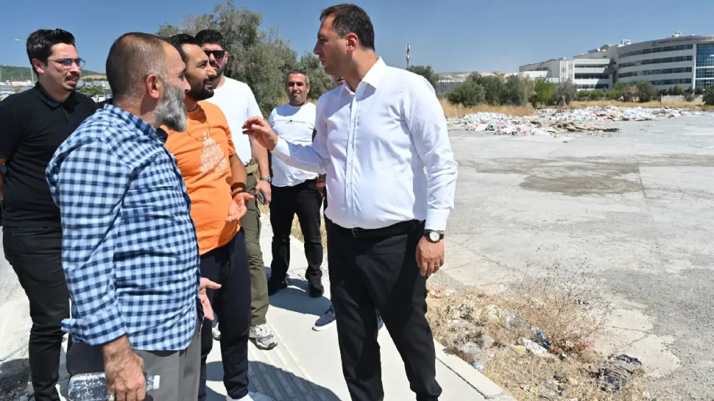 Bornova’da kaçak molozla topyekün mücadele: Başkan Eşki’den ‘El ele verelim’ çağrısı