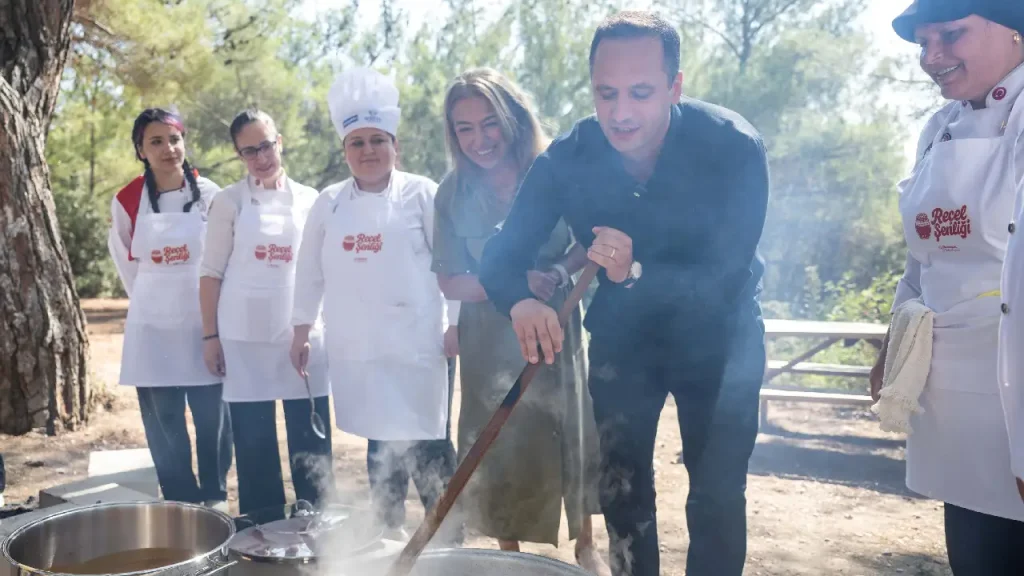 Bornova’da kadın emeği reçelle taçlanıyor: Büyük festival 6 Eylül'de Yakaköy'de 3 Bornova’da kadın emeği reçelle taçlanıyor: Büyük festival 6 Eylül'de Yakaköy'de