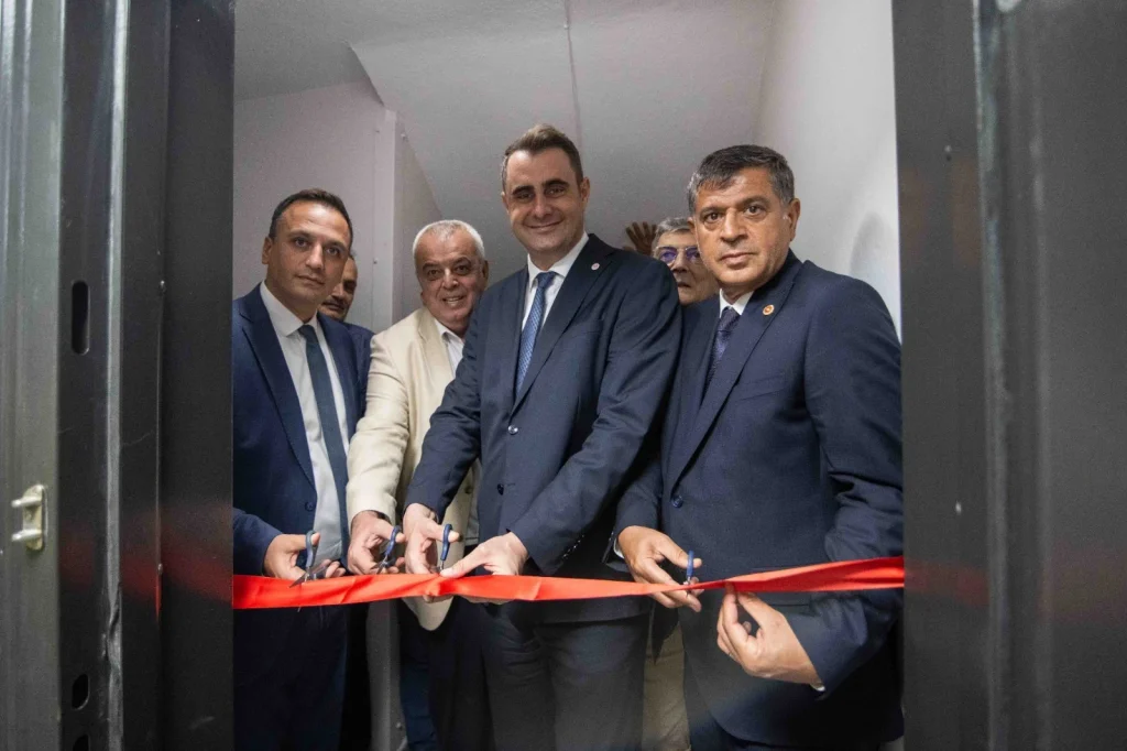 YENİ Partili Güç Bornova’dan seslendi: “O koltuklardan inecekler”