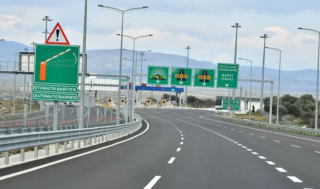 İzmir-Aydın ve İzmir-Çeşme otoyollarının Resmi Gazete'de yayımlanan kararla özelleştirme kapsamına