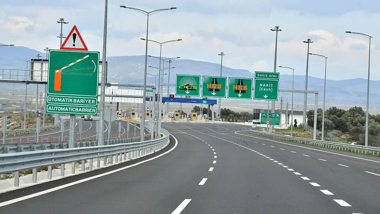 “Yarımada'nın geleceği tehdit altında!" Çeşme Otoyolu'nun özelleştirmesine tepki