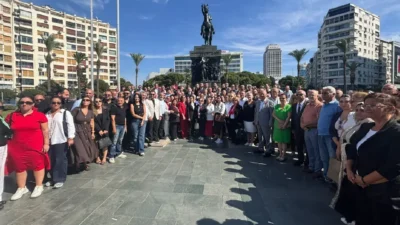 İzmir’in düşman işgalinden kurtuluşunun 104’üncü yıl dönümü kutlamaları kapsamında Cumhuriyet