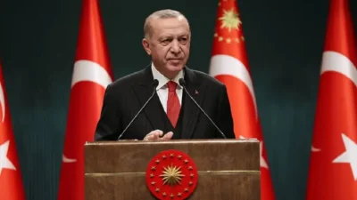 Beştepe'deki Kabine Toplantısı ardından açıklamalarda bulunan Cumhurbaşkanı Erdoğan, İstanbul'da hayata