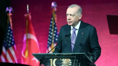 Manisa’nın Turgutlu ilçesinde 11 öğrencinin yaralanmasıyla sonuçlanan silahlı saldırının ardından