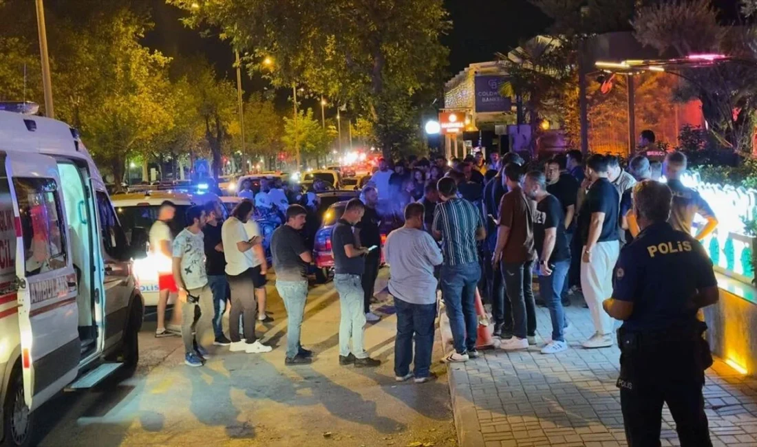 Denizli’nin Merkezefendi ilçesindeki bir restoranda "alacak-verecek" iddiasıyla başlayan tartışma silahlı