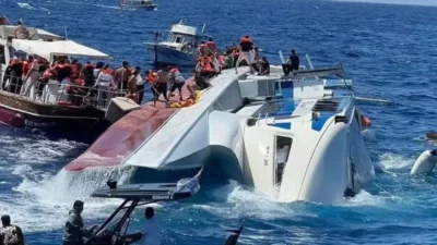 KKTC Girne açıklarında batan yolcu gemisinde kaybolan 20 kişiyi arama-kurtarma