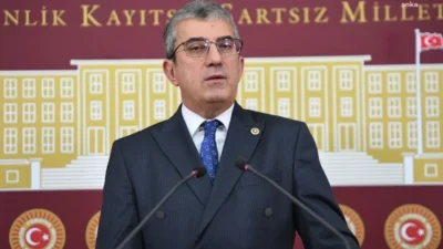 Sermaye piyasalarını sarsan fon soruşturmasında siyasi tansiyon doruğa tırmandı. Türkiye'nin