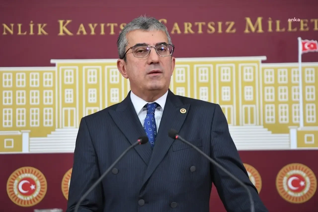 Yeni Parti'den fon soruşturmasında 20 milyar dolarlık soygun iddiası