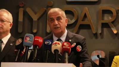 Türkiye siyasetinde ardı ardına yaşanan belediye başkanı ve milletvekili transferleri