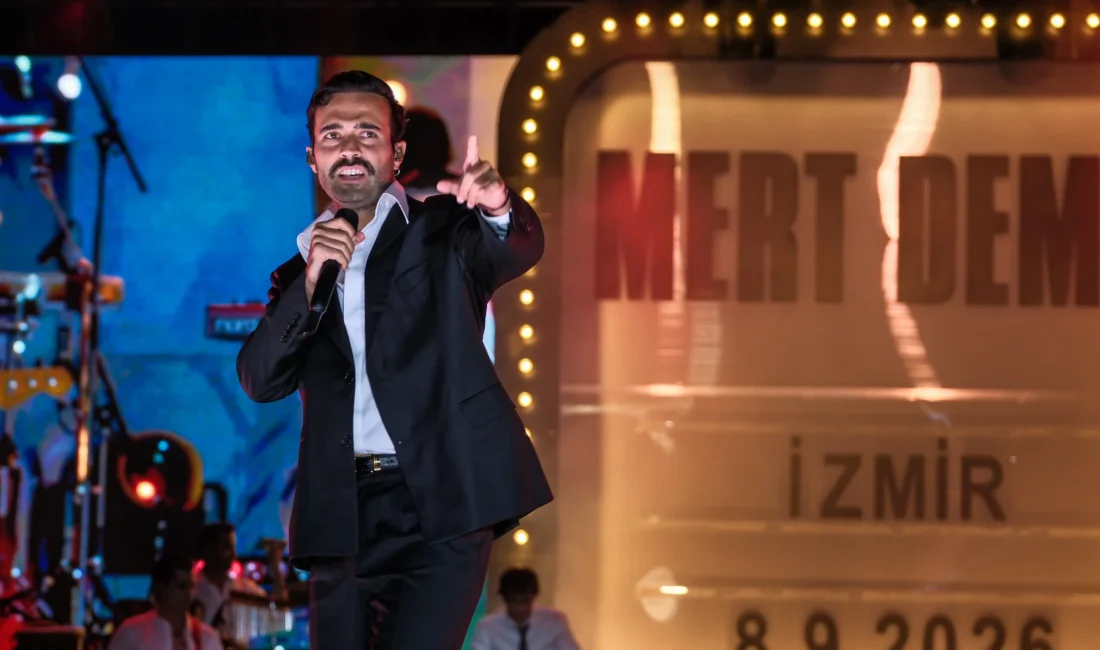 İzmir Enternasyonal Fuarı’nın dördüncü gününde de müzik ve mizah alanında