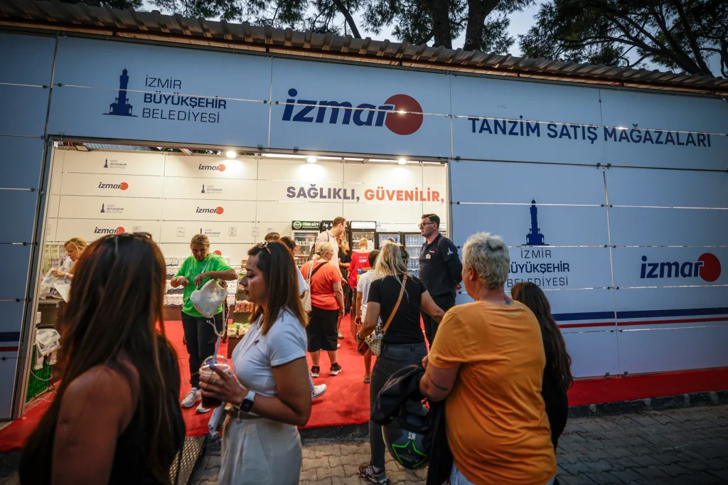 Güvenilir ve uygun fiyatlı İZMAR, İEF’nin ilgi odağı oldu 1 Güvenilir ve uygun fiyatlı İZMAR, İEF’nin ilgi odağı oldu