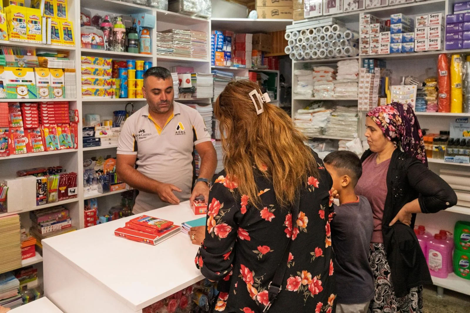 Okullar açılmadan velilere nefes aldıran destek! İzmir Büyükşehir'den 100 milyon TL... 1 Okullar açılmadan velilere nefes aldıran destek! İzmir Büyükşehir'den 100 milyon TL...