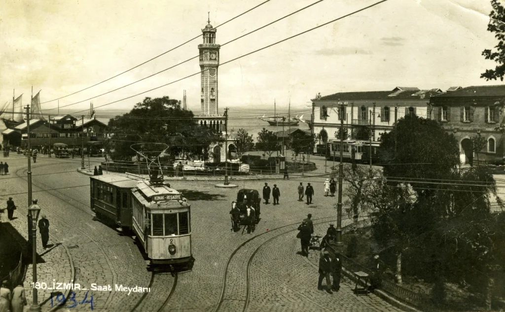 Saat Kulesi 125 yıldır kentin kalbinde tıkır tıkır çalışıyor