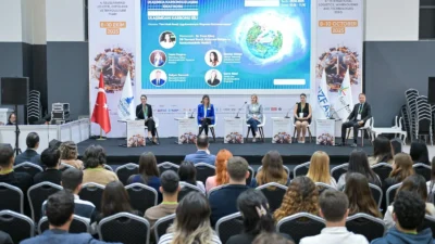 İzmir Büyükşehir Belediyesi'nin hazırladığı 2025-2050 Sürdürülebilir Enerji ve İklim Eylem