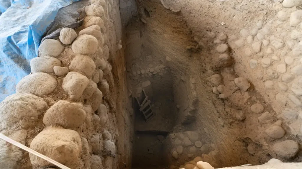 İzmir’in Troya’sı: Yassıtepe’den zenginliğin izleri çıktı