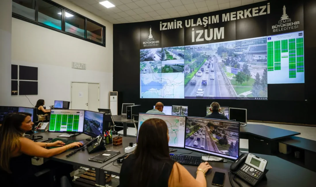 İzmir Büyükşehir Belediyesi, yeni eğitim-öğretim yılının başlamasıyla artan trafik hareketliliğini