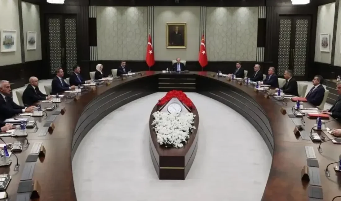 Cumhurbaşkanlığı Kabinesi bugün Cumhurbaşkanı Recep Tayyip Erdoğan başkanlığında Külliye'de toplanıyor.