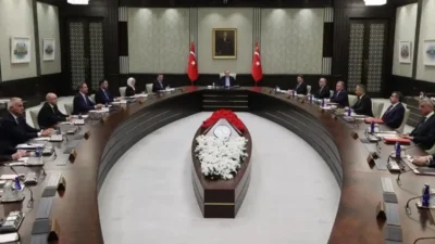Cumhurbaşkanlığı Kabinesi bugün Cumhurbaşkanı Recep Tayyip Erdoğan başkanlığında Külliye'de toplanıyor.