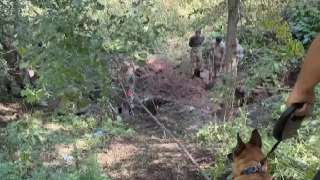 Karısını katledip 20 yıl mağarada yaşayan zanlı tutuklandı 1 Karısını katledip 20 yıl mağarada yaşayan zanlı tutuklandı