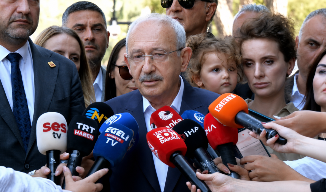 İzmir'deki temasları kapsamında Buca Kırıklar Cezaevi'ni ziyaret ederek tutuklu isimlerle