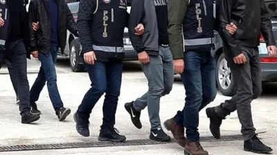 İzmir'in Kemalpaşa ilçesinde, 29 yaşındaki N.M.'nin evde darbedilerek cinsel saldırıya