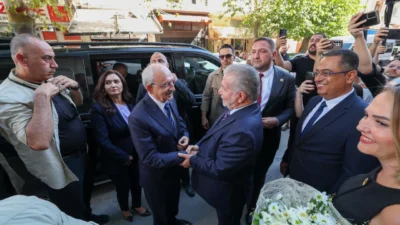 CHP lideri Kemal Kılıçdaroğlu, İzmir temasları kapsamında Esnaf ve Sanatkarlar