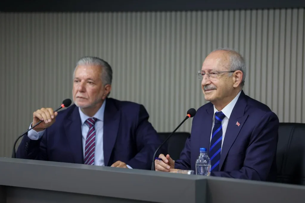 Kılıçdaroğlu'ndan İzmir'de 'üç harfli market' isyanı: “Rekabet şansları sıfır"