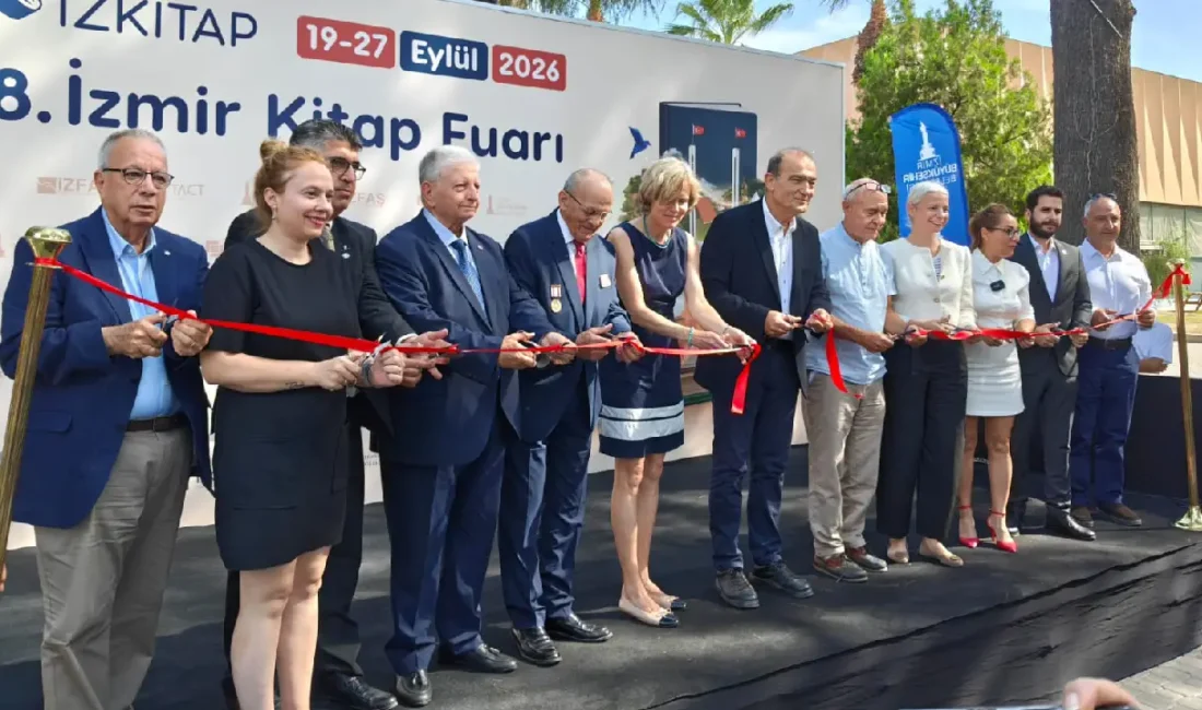 İzmir Büyükşehir Belediyesi ev sahipliğinde kapılarını açan 8. İZKİTAP İzmir
