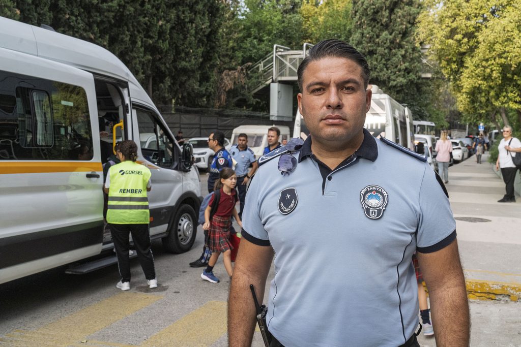 İzmir'de okul servislerine sıkı denetim 6 İzmir'de okul servislerine sıkı denetim