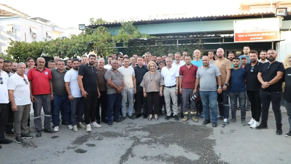 Başkan V. Şen saha personeliyle buluştu